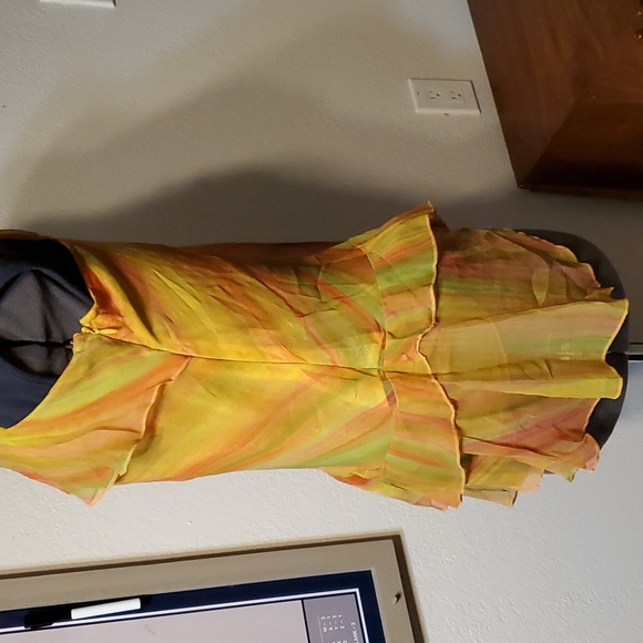Silk Top in Citrus Colors, Sz M - Picture 10 of 16
